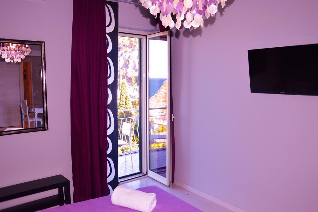 B&B A Due Passi Dal Mare Taormina Luaran gambar